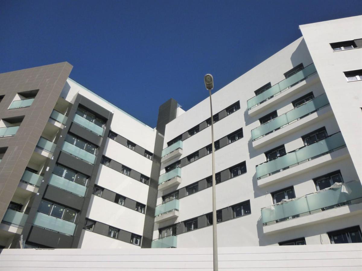 Ab Vialia Estacion Suitemalaga - Parking Exterior foto